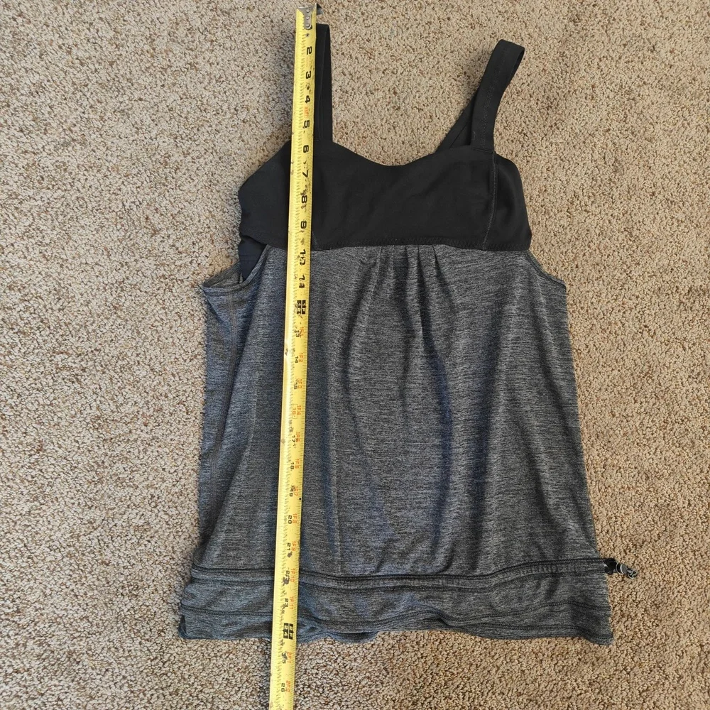 Lululemon Run Back Womens 4 Black Activewear Ruched Shelf‎ Bra Yoga Running